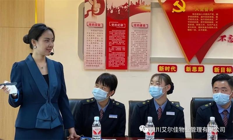 管理就是六个字：反复抓、抓反复！